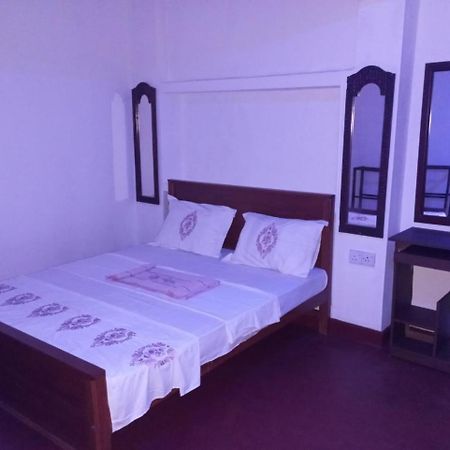 Relax Home Rambukkana Экстерьер фото