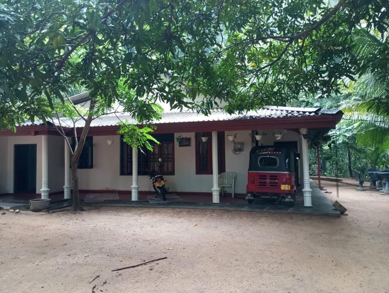 Relax Home Rambukkana Экстерьер фото