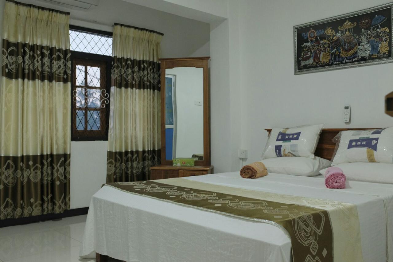 Relax Home Rambukkana Экстерьер фото